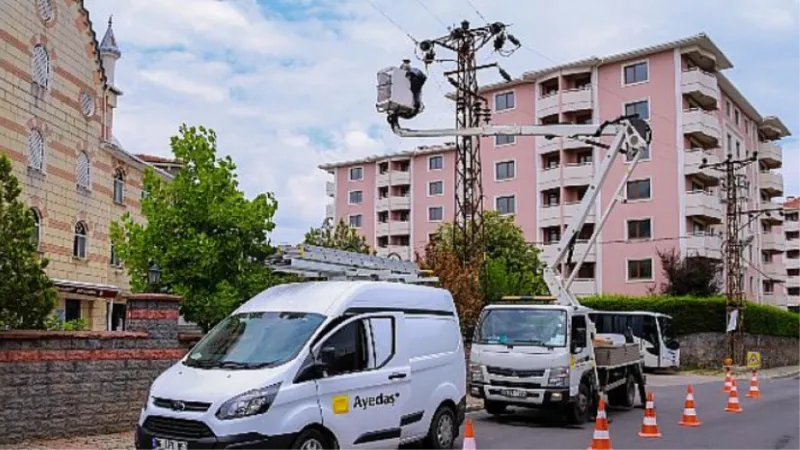 AYEDAŞ Anadolu Yakası’nı Bakım ve Yatırımlarıyla Aydınlattı