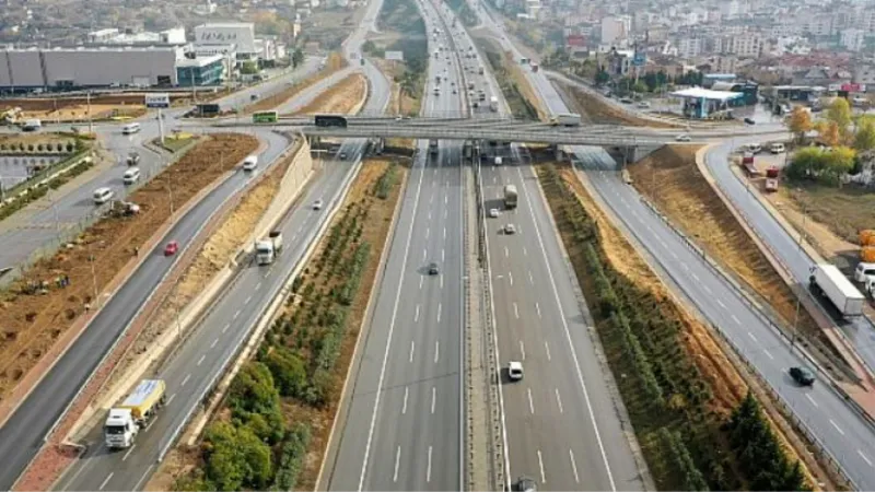 TEM'in Gebze güzergâhı yeşile bürünüyor