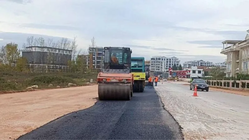 Kartepe Asiller Caddesi'nin 1. etabı asfaltlandı