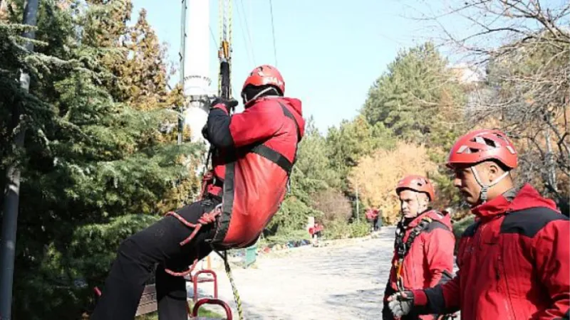 Jandarma Arama Kurtarma Timi’nden Keçiören Teleferik’te Tatbikat