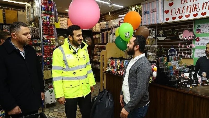 Bağcılar'da yönetim sahaya indi