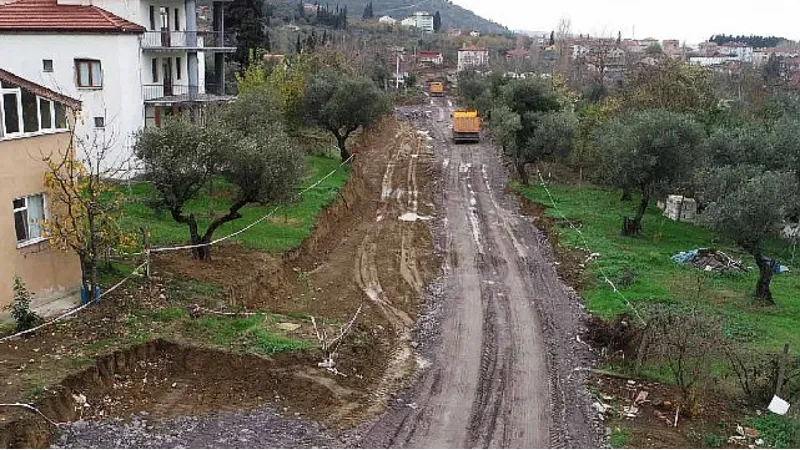 Kocaeli Büyükşehir'den Ereğli Mahallesi'ne yeni yan yol