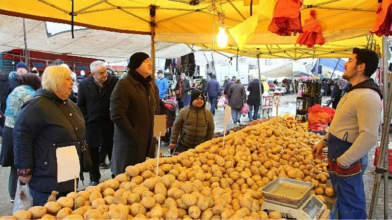 Saray Belediye Başkanı Özgen Erkiş'ten semt pazarına ziyaret