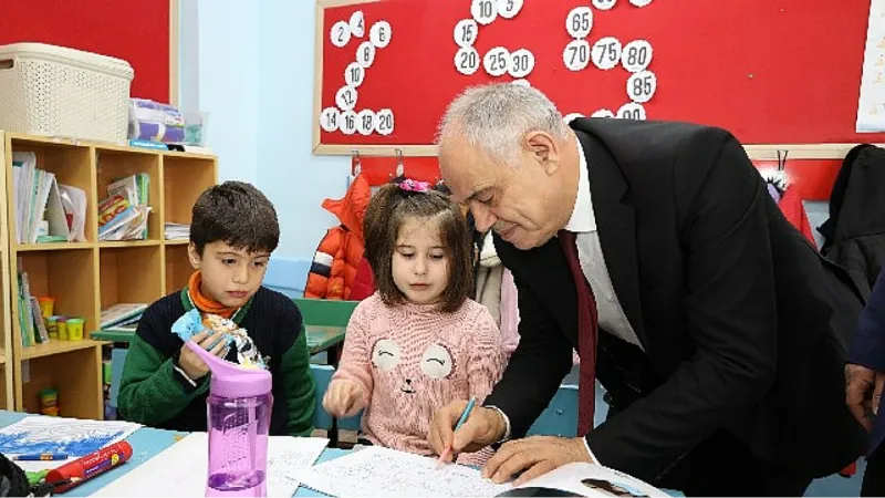 Yahyalı Belediyesi Sıfır Atık Konusunda Çocukları Bilinçlendiriyor