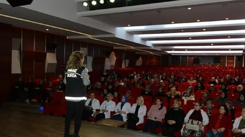 İnesmek Kursiyerlerine “En İyi Narkotik Polisi Anne Projesi" Anlatıldı