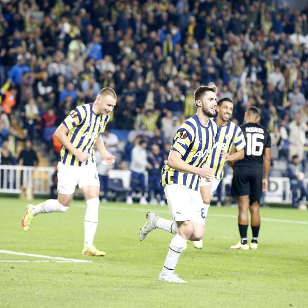 Fenerbahçe - AEK Larnaca: 2 - 0