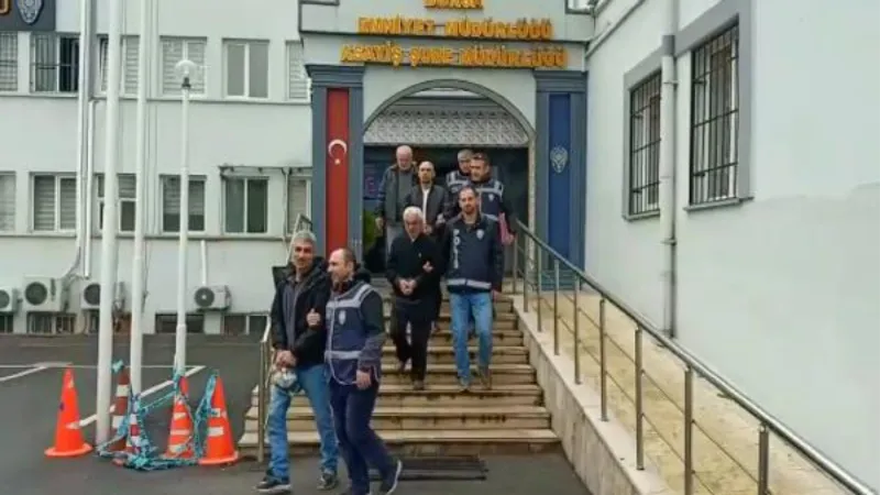 Bursa'da aranan 21 kişi, polis operasyonuyla yakalandı