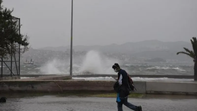 Ege Denizi'nin kuzeyi için 'fırtına' uyarısı