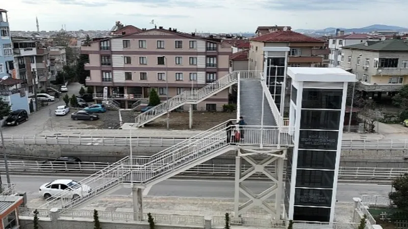 Darıca Okul Yolu Caddesi'nde üst geçit tamam