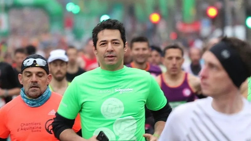 Mert Fırat, Schneider Electric Paris Maratonu'nda Depremzedeler için Koştu