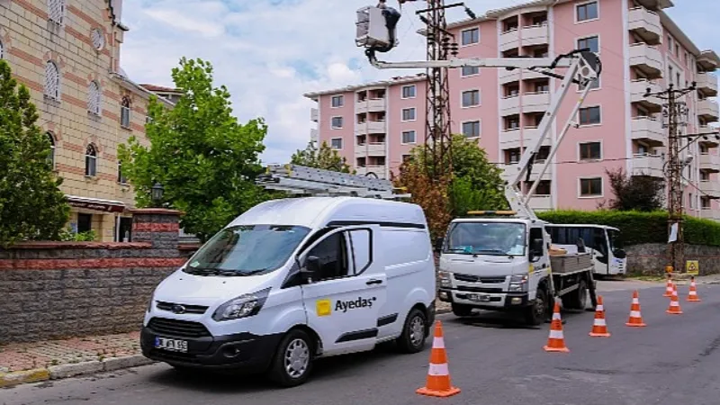 AYEDAŞ Anadolu Yakası'nı Bakım ve Yatırımlarıyla Aydınlattı.