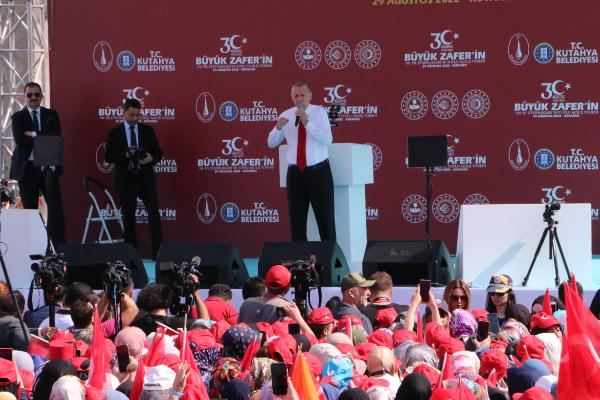 Cumhurbaşkanı Erdoğan: Türk’e kefen biçilemeyeceğini dünyaya ilan ettik