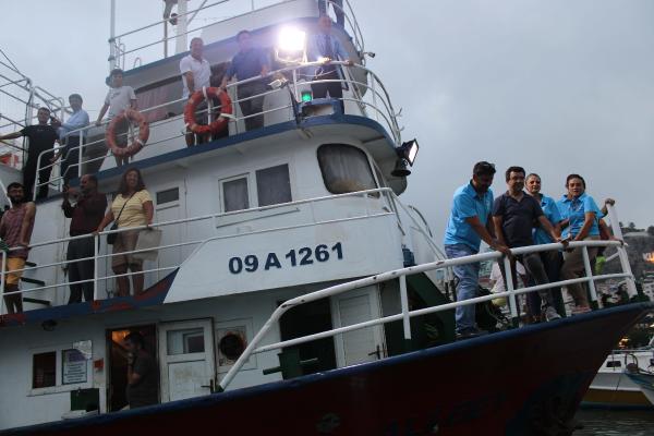 Kuşadası’nda balıkçılar 'Vira bismillah' dedi