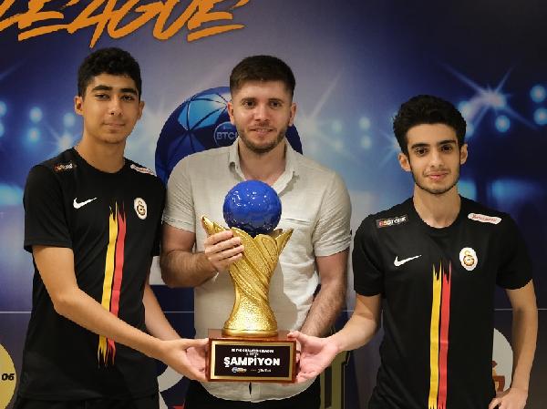 BTC League’de Galatasaray Espor takımı Türkiye Şampiyonu oldu