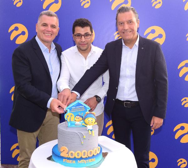 Turkcell Superonline, fiberde 2 milyon müşteriyi aştı