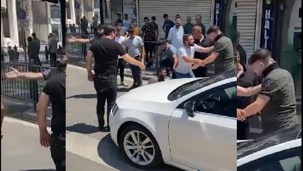 Çevredekileri korkuttu, dövülüp, polise teslim edildi