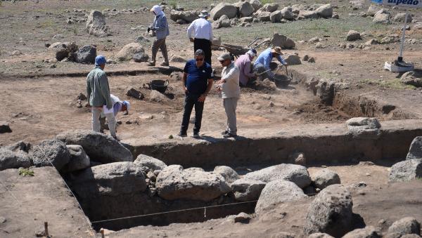 Taşlıgeçit Höyüğü’nde, Hitit İmparatorluğu mimari kalıntıları tespit edildi