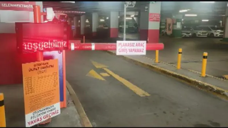 İstanbul'da AVM'ler otopark ücreti tartışması