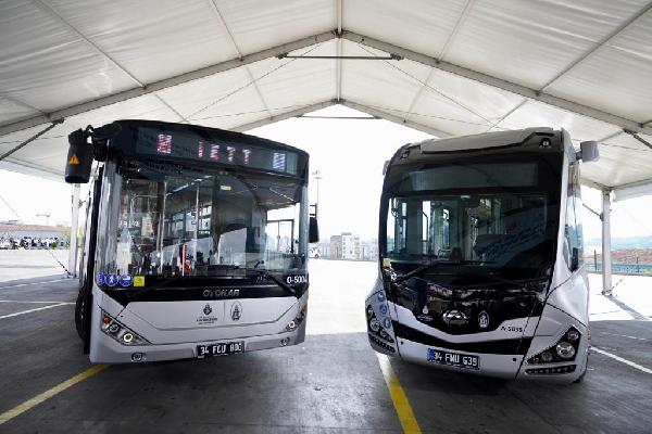 100 yeni metrobüsün hizmete alım töreni