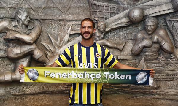 Fenerbahçe, Henrique'yi bir yıllığına kiraladı