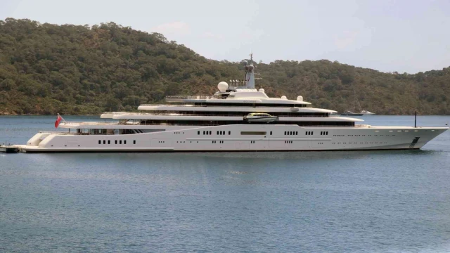 Abramovich’in ‘Eclipse’ yatı Göcek’e demir attı