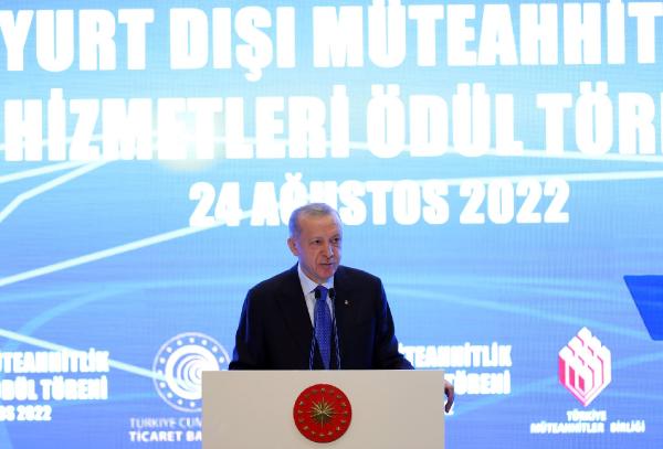 Cumhurbaşkanı Erdoğan: Uluslararası müteahhitlik hizmetlerinde 75 milyar doları hedeflemeliyiz