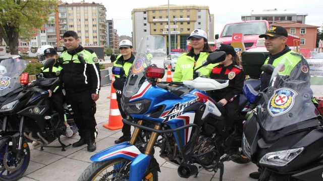 Afyonkarahisar’da ”Yayalar İçin 5 Adımda Güvenli Trafik” projesi