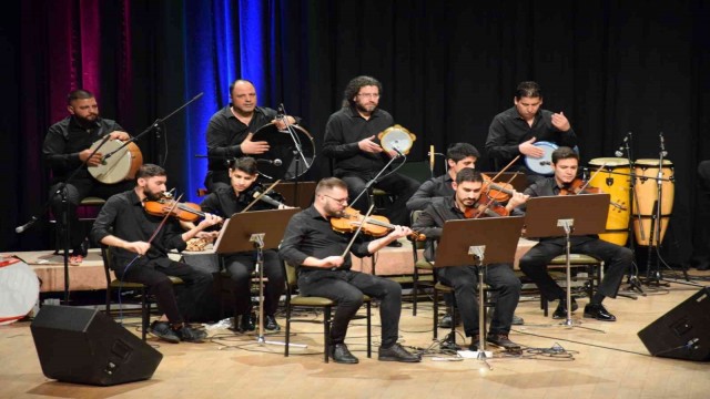 AKM’de ’Anadolu Müzik Topluluğu’ konseri gerçekleştirildi