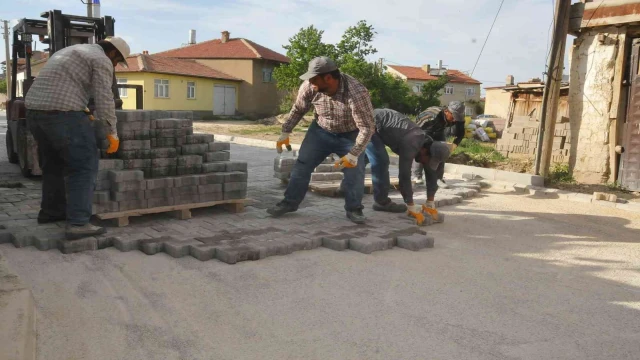 Akşehir Belediyesi’nden Adsız Mahallesi’ne 5 milyon liralık yatırım