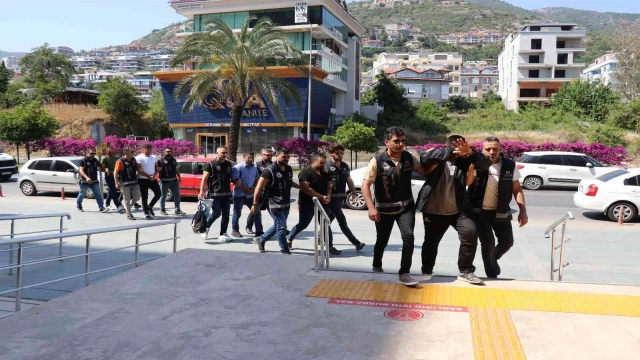 Alanya’da ”Müsilaj” operasyonuna 4 tutuklama