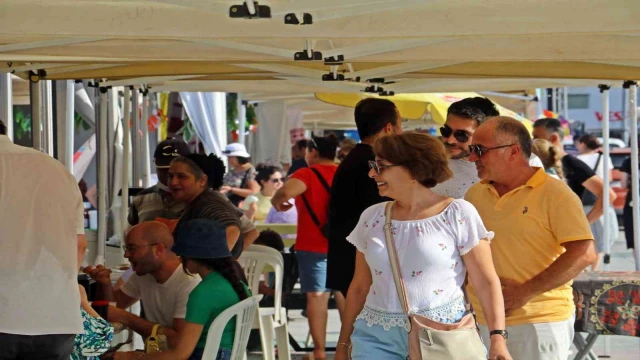 Antalya’da 7 bölgeden 81 ilin vatandaşını bir araya getiren festival