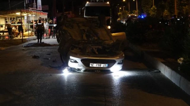 Antalya’da otomobil ile motosiklet çarpıştı: 1 ölü, 2 yaralı