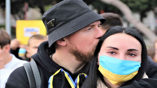 Antalya’da Ukraynalılardan duygusal Rusya protestosu