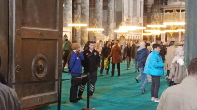 Ayasofya Camii’nin İmparator Kapısı onarıldı