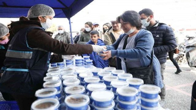 Aydın Büyükşehir Belediyesi’nden ’Miraç Kandili’ dolayısıyla helva hayrı