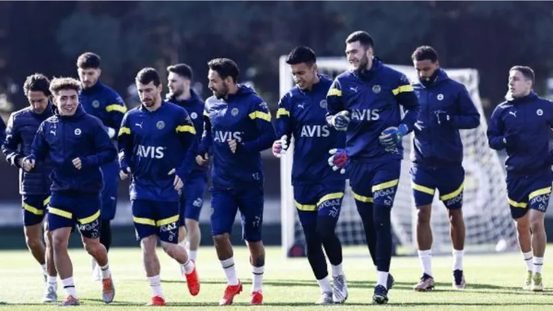 Fenerbahçe'de antremanlar sürüyor