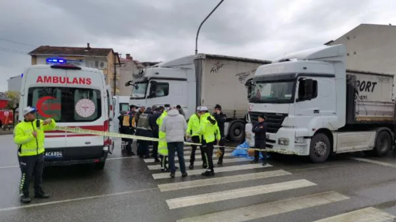 Yaya geçidinden kırmızı ışıkta geçerken TIR çarptı: 1 ölü, 1 yaralı