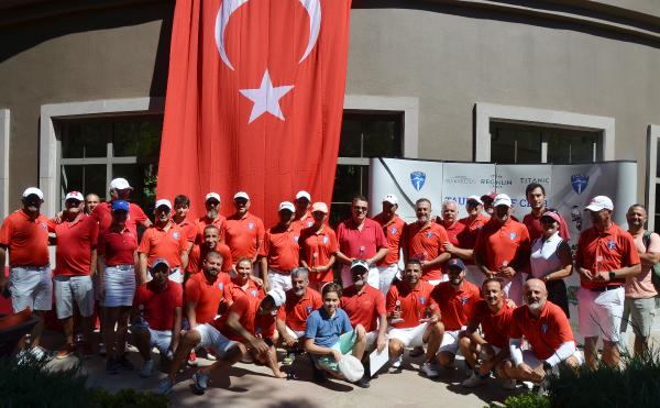 Zafer Bayramı Golf Turnuvası'nın şampiyonu Şehmuz Işık