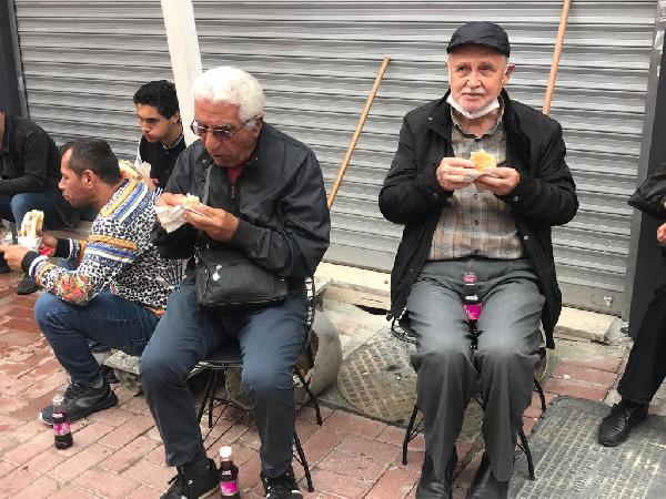 Kumkapı'da Balık Festivali...12 bin porsiyon palamut dağıtıldı