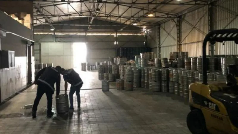 Antalya'da 22 ton 200 litre kaçak içki ele geçirildi