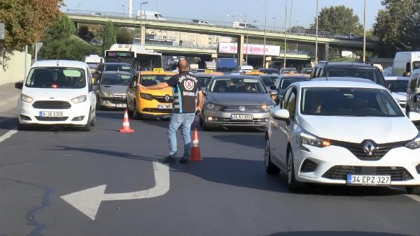 Fatih'te usulsüz çakar kullananlara ceza