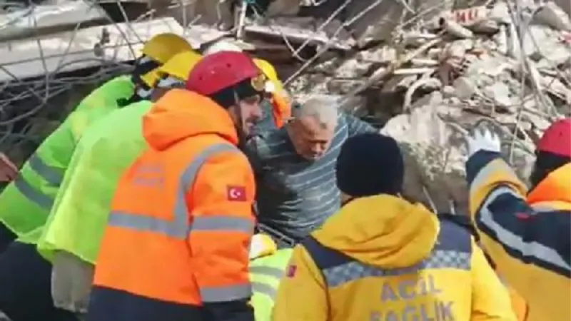 Edirne'den giden ekip, Kahramanmaraş'ta bir kişiyi sağ kurtardı