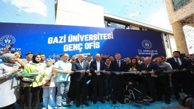 Bakan Kasapoğlu, Gazi Üniversitesi Genç Ofis’in açılışına katıldı