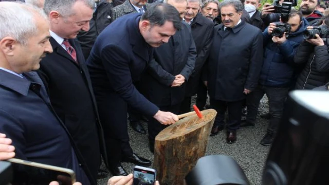 Bakan Kurum, Gebze Millet Bahçesi’nde incelemede bulundu