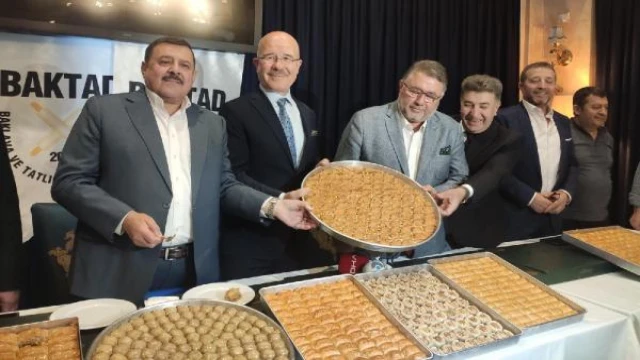 Baklava üreticileri: Stokçularla mücadele için fıstıklı baklava üretmeyeceğiz  