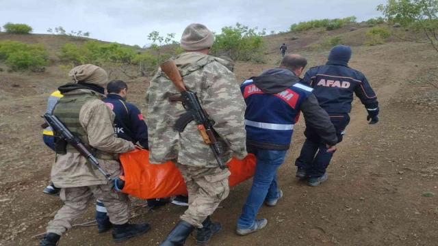 Balık tutarken dereye düşen adamın cansız bedeni bulundu