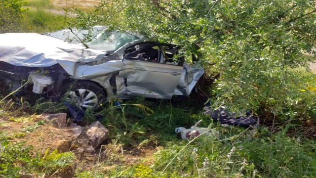 Balıkesir’de trafik kazası; 1 ölü 2 yaralı