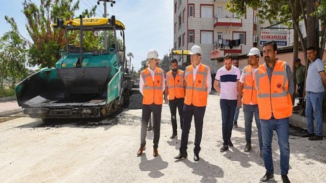 Başkan Abdullah Özyiğit yol yenileme çalışmalarını yerinde inceledi