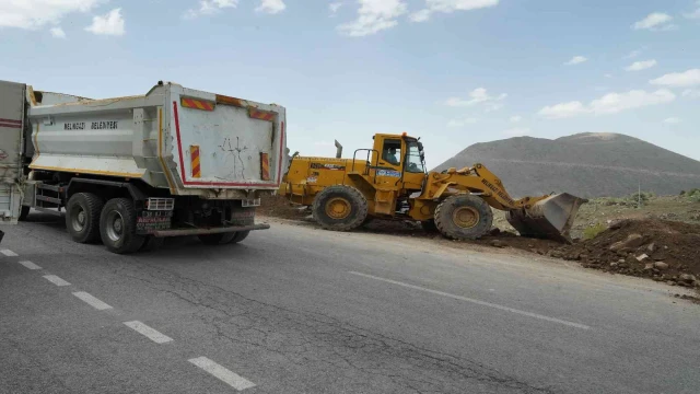 Başkan Dr. Palancıoğlu: ”Kıranardı mahallemize yaya yolu ve otopark hayırlı olsun’’