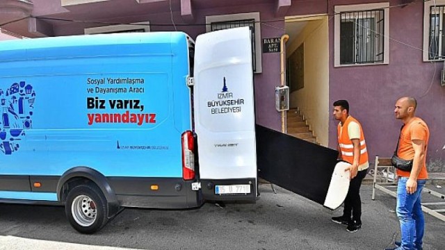 Başkan Soyer’in müjdelediği ”Taşıyıcı” sokaklarda